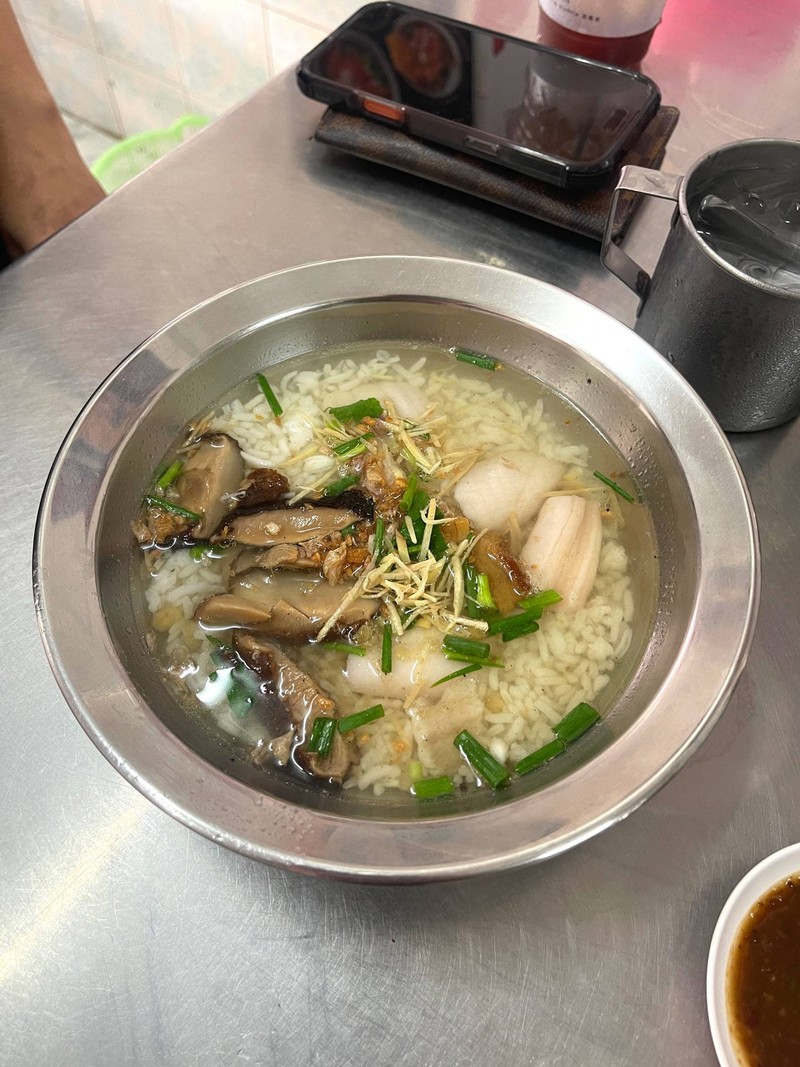 ต้มเลือดหมูเครื่องใน