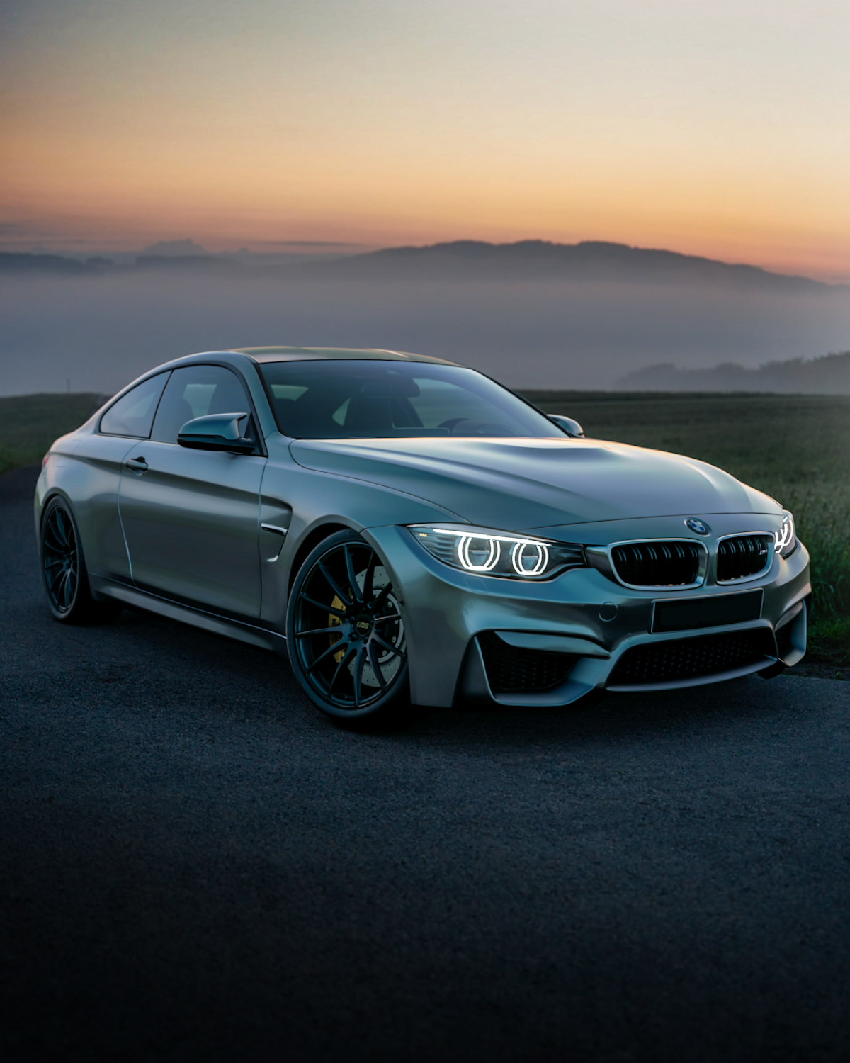 ภายในอู่ช่างเป้อ