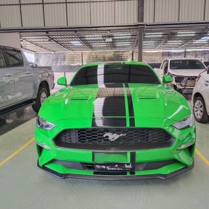 ภายในอู่ T8 Auto Garage